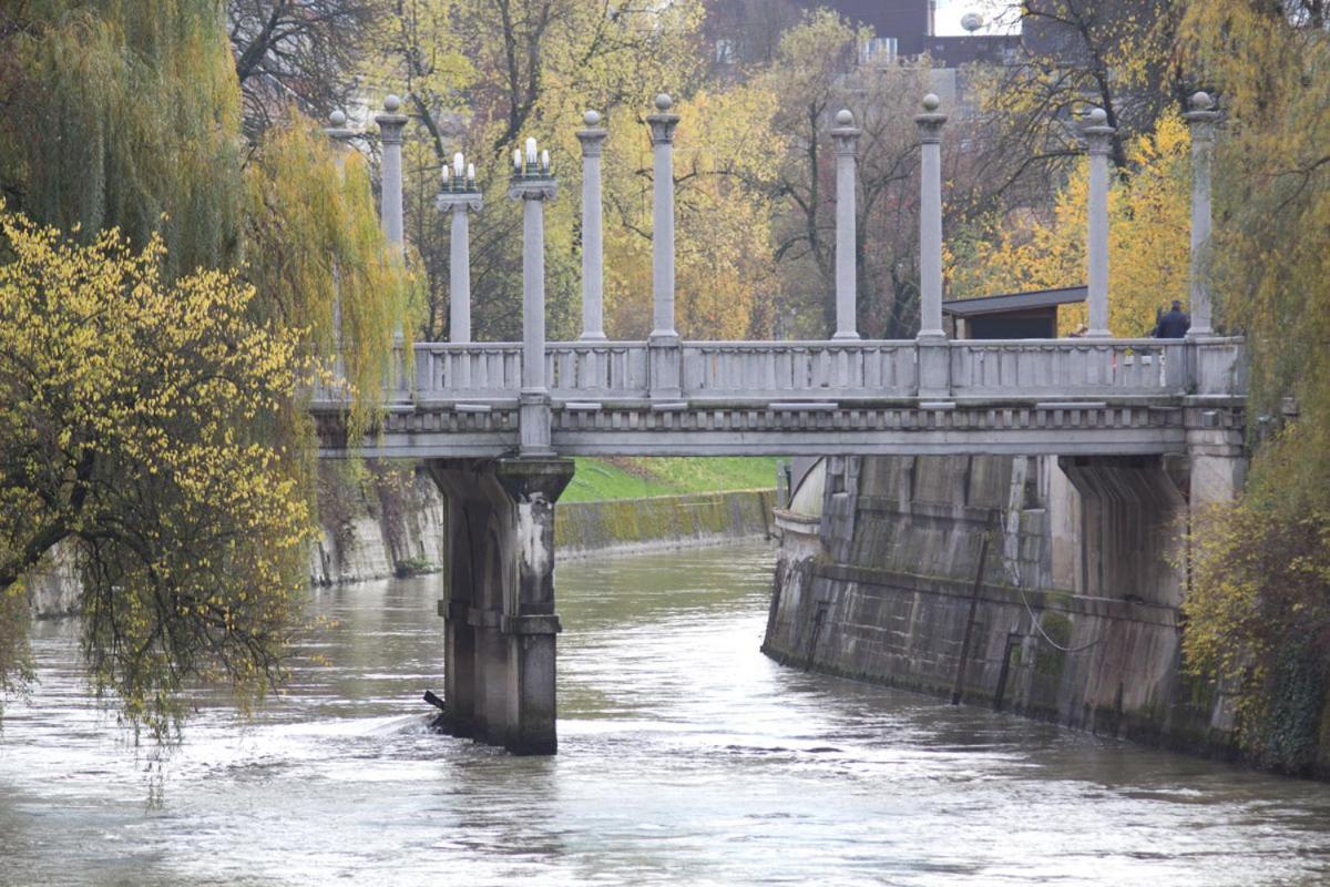 Urban Homy Ljubljana Panzió Kültér fotó