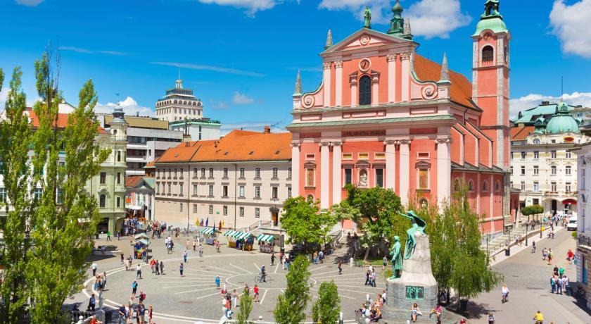 Urban Homy Ljubljana Panzió Kültér fotó